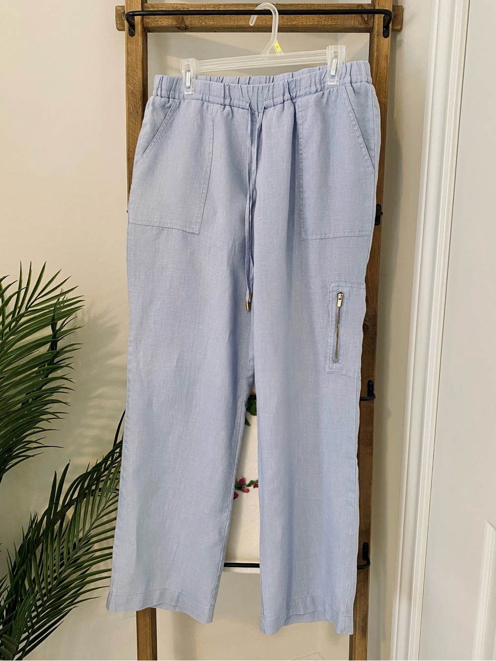 Ellen Tracy Light Blue Linen Cargo Drawstring Pants